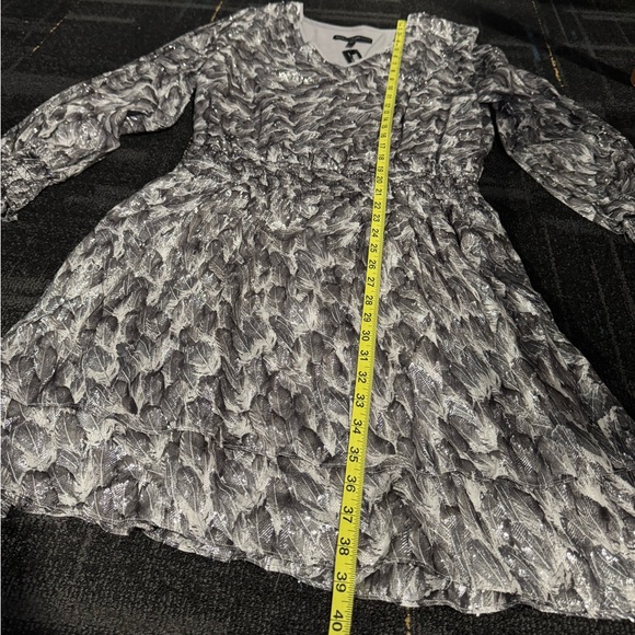 NWT White House Black Market Black, Gray, and Silver Long Sleeve Dress Size L - Picture 7 of 11